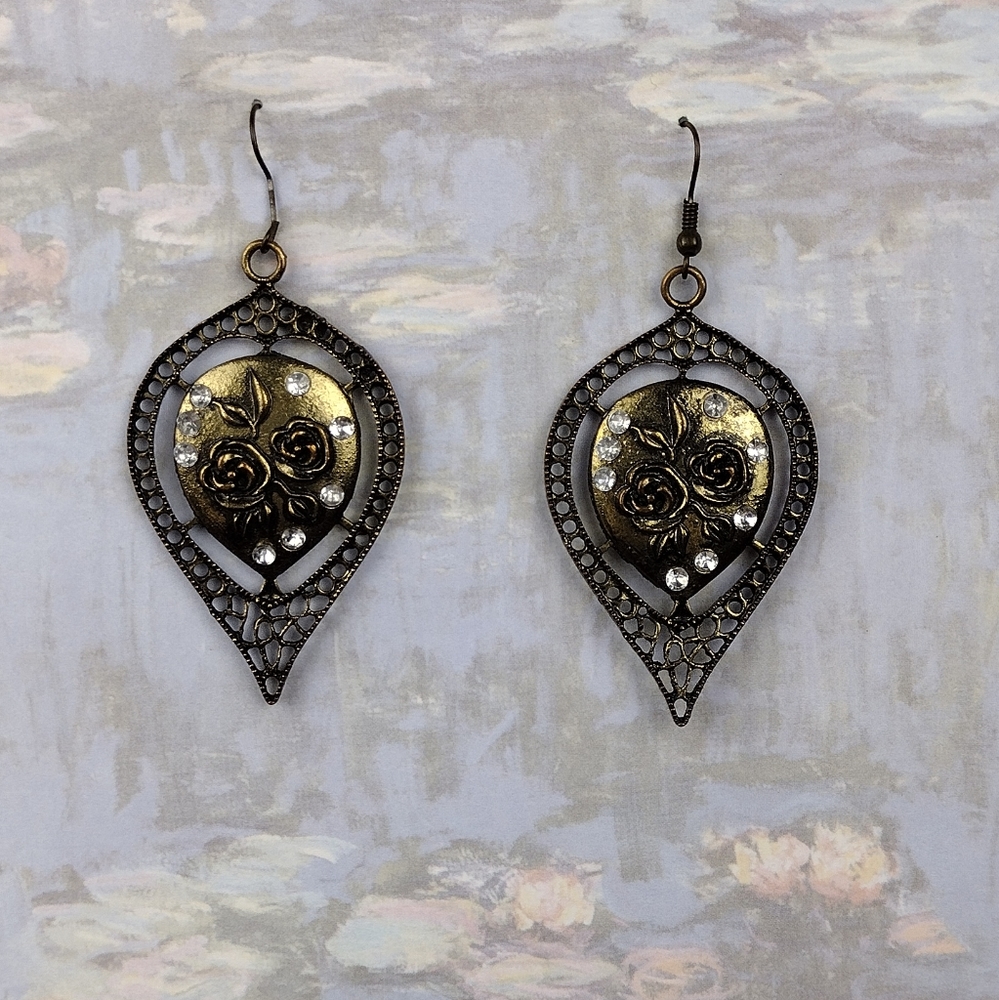 🎉 Rose Earrings